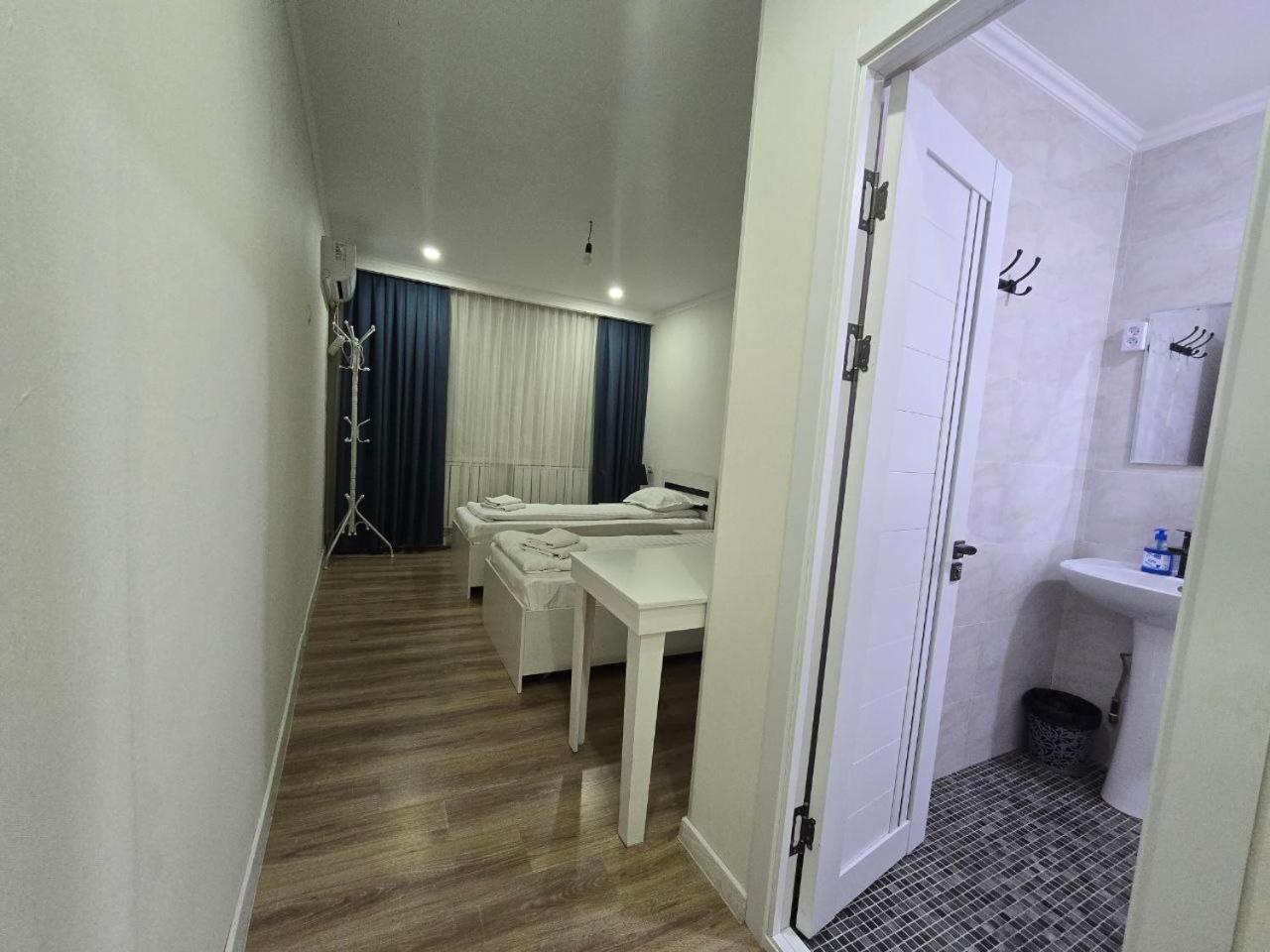 Guesto Hostel Tasjkent Buitenkant foto
