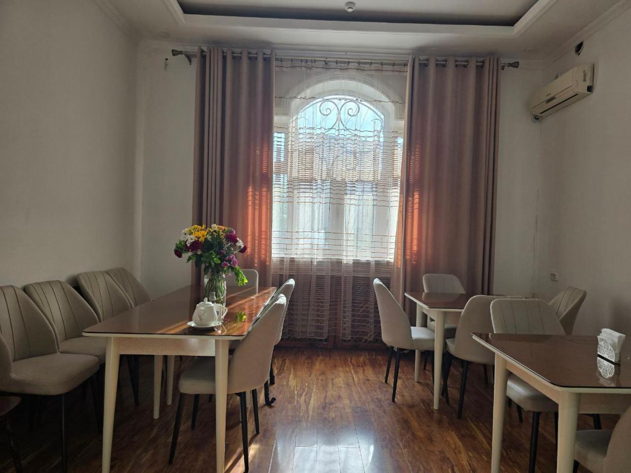 Guesto Hostel Tasjkent Buitenkant foto
