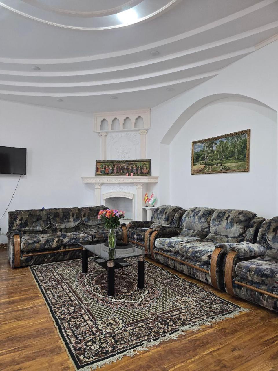 Guesto Hostel Tasjkent Buitenkant foto