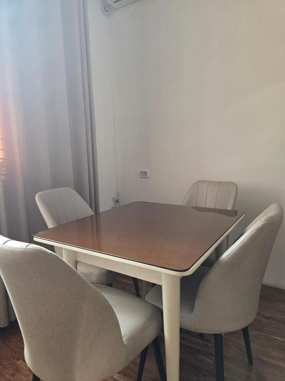 Guesto Hostel Tasjkent Buitenkant foto